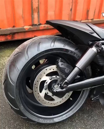 Q. Is a V-Rod really a V-Rod if it doesn't have Arnott Air Suspension on it? Ps. Yes! we stock these at Rollies Speed Shop... https://rolli.es/arnottvrod 📽️ @darknightrod | Rollies Speed Shop