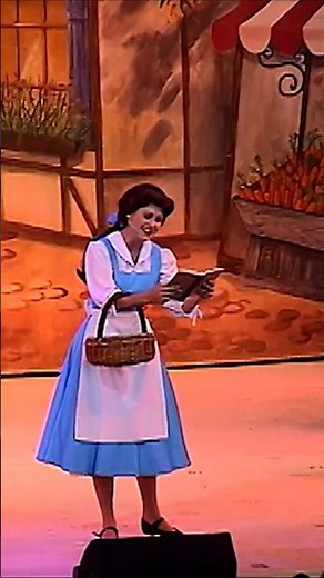 Belle | Beauty And The Beast - Live On Stage | #disneyshollywoodstudios #waltdisneyworld