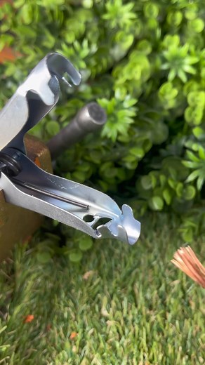 The Alligator Clip Hack You Never Knew About #ElectricalHack #DIYTricks #SmartTools | Jerry Xamxii