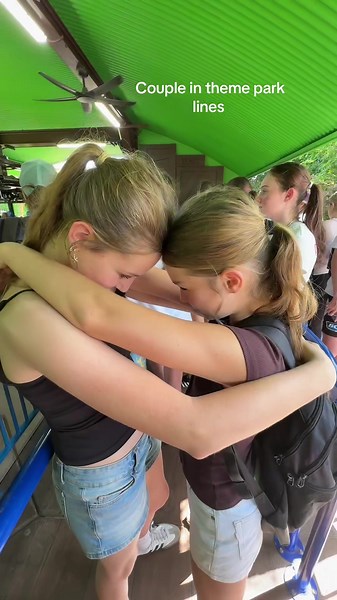 Couple Goals: Dreamworld AU Adventure