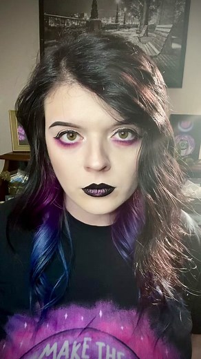 I can’t even hide the rage I feel over Lisa Edwards’ death. Ableism literally kills, yet we see so many minimizing its impact as if its “nbd”…there is so much work to do my friends. Please talk about Lisa’s story. #Fyp #DisabilityTikTok #Ableism #AbleismLiterallyKills #MedicalGaslighting #PoliceBrutality #DemandJustice #JusticeForLisaEdwards #LisaEdwards #Spoonie