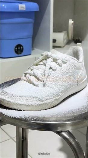 Multi Function Foam Cleaner Spray with Built in Brush Lid Antibacterial & Deodorizing Spray 650ml