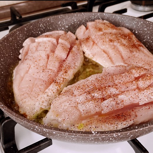 81K views · 1K reactions | The most delicious and easy chicken breast recipe you can make in 10 minutes! | Simple Food - videos and recipes | Facebook