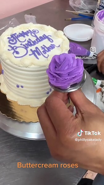 Buttercream Rose Birthday Cake for Beginners