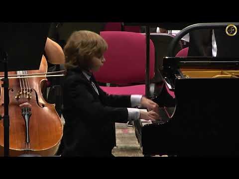Mozart Concerto no.23 in A major k.488 1part / Elisey Mysin