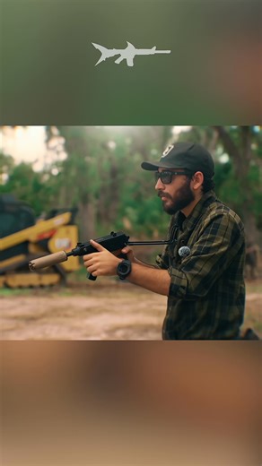 We took @huxwrx ‘s @kova7.62 out and got to film content on their array of whisper pickles and giggle gadgets. This is their 9TI on a 32acp Old school Scorpion. Look for more videos through out the week and upcoming Huxwrk event. @sharkcoasttactical | Shark Coast Tactical