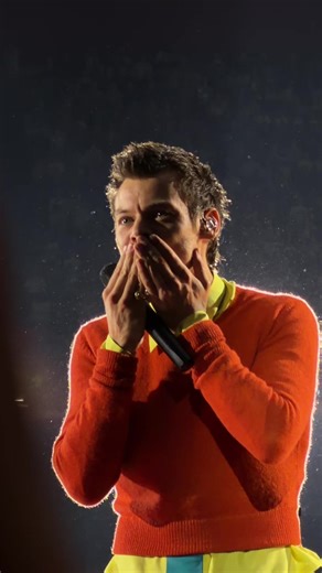 waited years for this moment #harrystyles | harry styles