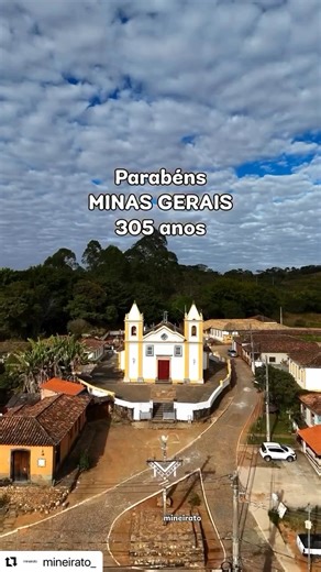 CARMÓPOLIS DE MINAS on Instagram: "Hoje a festa é nossa! 🥳 Celebramos os 305 anos da amada Minas Gerais, a terra onde o tempo caminha lado a lado com a história. De Inconfidência a capital do sabor e da arte barroca, Minas é a prova viva de que a tradição se fortalece a cada geração. Nosso estado é feito de montanhas que guardam segredos, de rios que cantam a liberdade e de gente que oferece o melhor abraço e o café mais quentinho. Parabéns, Minas Gerais! Que a nossa bandeira, símbolo da liberd