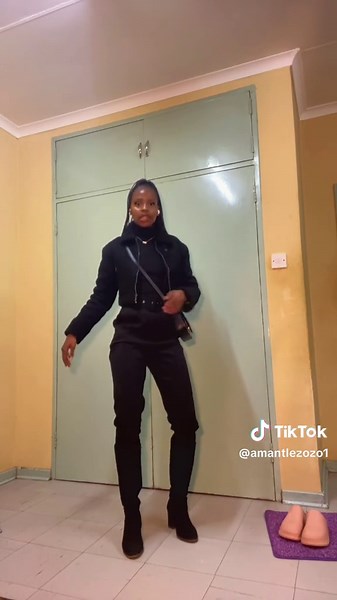 zozo (@amantlezozo1)’s videos with original sound - HIT.Notification.2.0