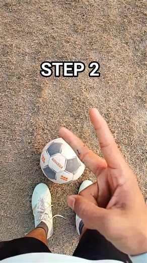 Learn This Soccer Stepover in 10 Secs 🔥