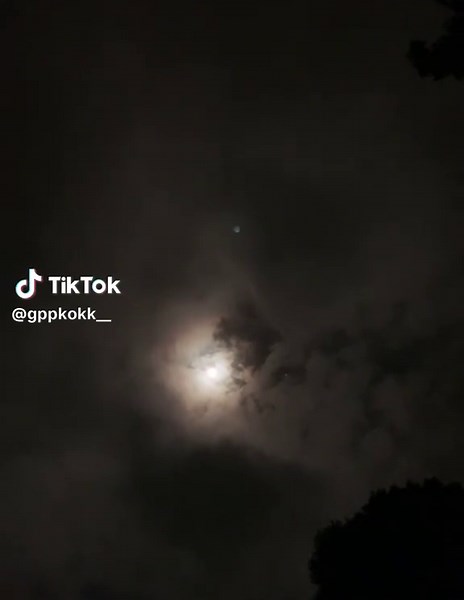 Vibes Rokok (@gppkokk__)’s video of cry