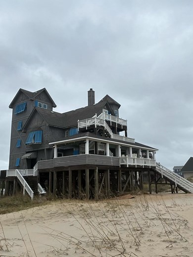 Serendipity aka the Inn at Rodanthe. People often ask about how close to the water it is. While the water has definitely gotten closer since it was moved it’s not in what I’d call a danger zone yet. Its issues are more with the flooding often to get down the street it’s on. ( Video of ocean was taking from standing beside the stairs that lead up to the back deck to give you a better idea of how far from the ocean it is.) #rodanthe #NorthCarolina #obx #serendipity #viralreelschallenge | 252 Islan
