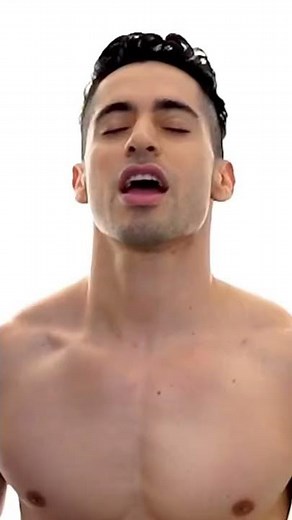 HE’S COMING‼️😱 #shorts #fyp #boys #evanpeix