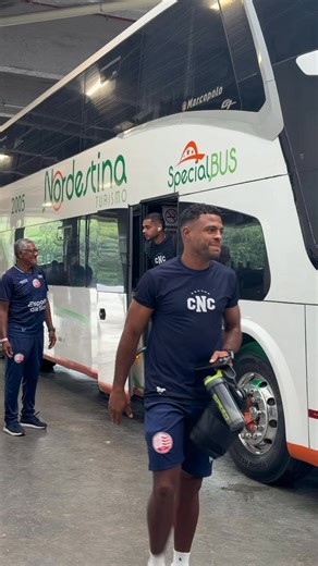 🔜 Clima de clássico na Arena! Santa Cruz e Náutico já estão na Arena de Pernambuco para o Clássico das Emoções, confronto válido pela 5ª rodada do Campeonato Pernambucano. Daqui a pouco, a bola vai rolar em mais um capítulo da rivalidade! 🐍🐭 | Federação Pernambucana de Futebol