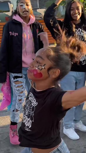 TOMMY THE CLOWN (@officialtommytheclown)’s video of tommy the clown