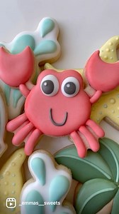 I just love this cute crab 🦀 At the end of this video, I’m using Petal Dust to add dimension and depth. This is a great alternative if you do not have an airbrush machine. You can find this cookie cutter and petal dust on our website #emmassweets #crab #cookie #cookiedecorating #royalicing | Emma's Sweets