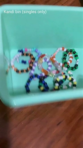 PLS PUT RECOMMENDATIONS IN THE COMMENTS!! #bracelet #kandi #kandikid #therian