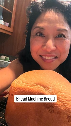 Baking bread in a bread machine is so easy. The baking bread smells so good and makes me happy. | Living Hilo Style