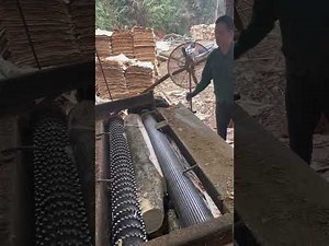 making toothpicks is very tiring#woodmachinery #wood #toothpicks #machine