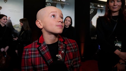 Game of Thrones star: friends 'couldn't care less'