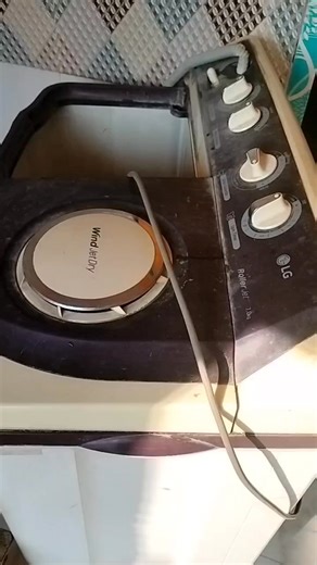 Jai Prakash Kushwaha on Instagram: "#LG washing machine no drain problem solve"