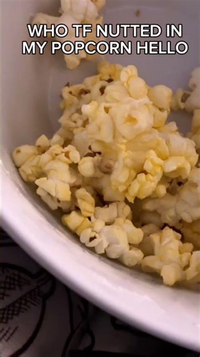 HELP?? #meme #uhh #popcorn #cutecore