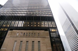 Toronto Stocks Retreat; Enghouse Systems Shares Down on 4Q Revenue Miss