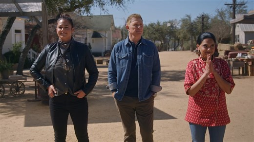 86K views · 395 reactions | The smoke’s rolling in and the rules are getting a shake-up!  This season, there’s a twist: The winner of the first challenge gets to pick their captain! Who will it be? Don’t miss the all-new season premiere of #BBQBrawl with Bobby Flay, Maneet Chauhan and Chef Antonia Lofaso this Sunday @ 9|8c. | Food Network | Facebook