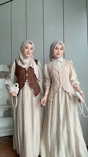 Candy Lady Official on Instagram: "Siapa yg rebutan dusty? Yg mocca juga cakep bgttt Candy Lova 﫶 Nama Produk : Joena Scallop Vest Maxi Harga : 260rb discount 20% > 208rb Bahan tencel kombinasi emboss wedges, full furing BUSUI FRIENDLY Ukuran : Lingkar Dada : 104cm Lingkar Lengan : 42cm Panjang Lengan : 60cm Panjang Baju : 130cm Toleransi Ukuran (1-2cm) Kemiripan warna 90%-98% (foto sendiri hanya pakai hp, sudah realpict)"