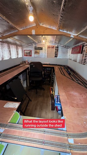 Needs a tidy up and a rework of the track plan #train #trains #railways #railway #railwayphotography #trainspotting #railwaycommunity #modeltrains #modelrailway