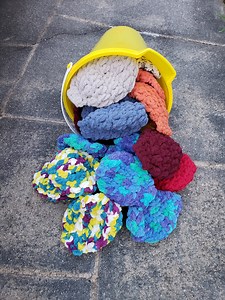 free-crochet-reusable-water-balloon-pattern