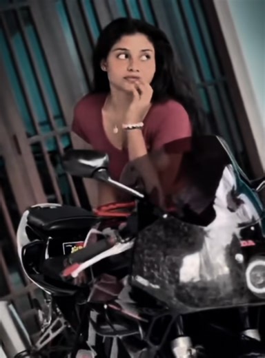 Do you know? A girl is interested with bikes, values more than thousand normal girls who's interested with fancy 😮‍💨💯 #slgirlsonwheels #cbr #gullarm #bikegirl #srilanka