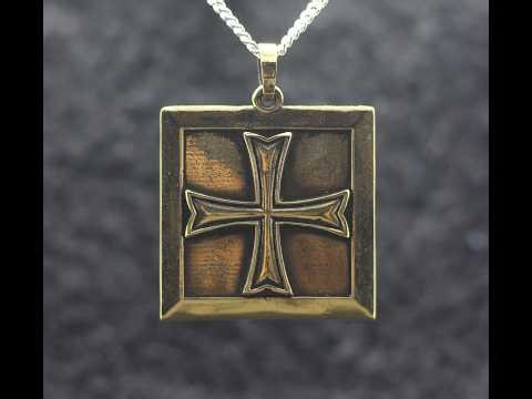 Templar Tamplier Cross on Shield jewelry Pendant