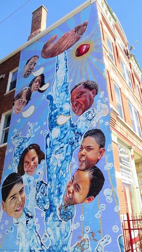 Explore Chicago Movie Murals in Perfect Fall Weather