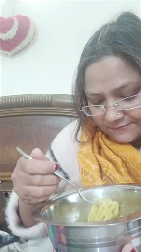 my cute bulbul eating noodles with me 🥰😘❤️🥰😍🌹♥️