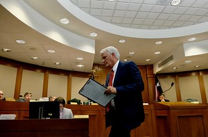 Rep. Larson: COVID plight shows why Legislature needs to meet every year