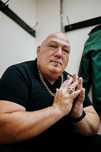 7K views · 60 reactions | Meet Shoulders, a grass roots rugby legend and the hardest prop in the M25. Discover the story of Shoulders and Old Brockleians in Issue 302 now - https://www.magazinesdirect.com/az-single-issues/6937324/rugby-world-single-issue.thtml #rugbyworld #rugby | Rugby World Magazine | Facebook