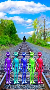 190K views · 1K reactions | equal dame tu cosita 4 different colors alien dance vs pac man & train driver tom | Ismail 009 | Facebook