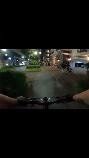 Is flashing bike light illegal at night? #cycling #traffrules #trafficcitation