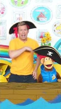 Derek and Milkshake! Monkey dance to the Sailing Ship in the Milkshake! Studio