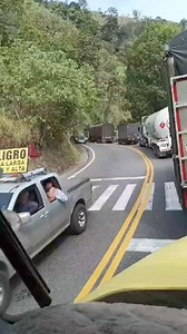 518K views · 5.2K reactions | A la hora la carga extradimensionada que salió de cajamarca via ibagué ya va en el sector de la Martinica esperamos avance un poco la movilidad | Reporteros de la linea Colombia | Facebook