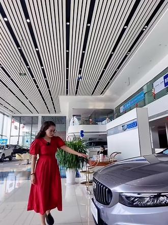 全新的银河OS车机系统，搭载沃尔沃Drive-E2.0发动机，匹配七档湿式双离合变速箱，星瑞也太香了#中国有星瑞 #吉利星瑞 #我们Hi在一起 @吉利汽车