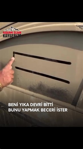 Hindistan'da Arabanın Camındaki Olağanüstü Çalışma