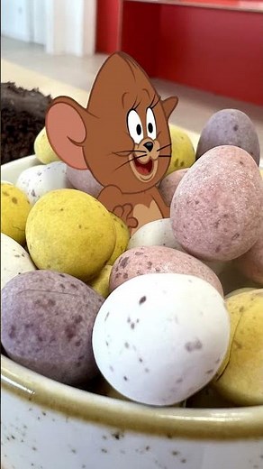 Sauvé par un donut 🍩 #shorts | Tom et Jerry | A regarder sur ‪@CartoonitoFrance‬