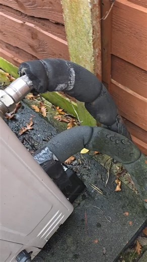 1st Visit to this 12 yrs old Samsung ASHP. Working but expensive to run . | Hotting up Climate Control