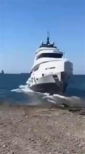 Brand-new $1 million luxury yacht sinks 15 minutes after launch, dramatic video captures crew leaping into water. Dolce Vento, a brand new yacht worth nearly $1 million, sank just 15 minutes after its maiden voyage in northern Turkey as panicked crew and passengers jumped overboard. The incident happened off the coast of northern Turkey’s Zonguldak’s Eregli district, earlier this week.Dramatic video shows the vessel, the Dolce Vento, easing into the water off the coast of Zonguldak in northern T