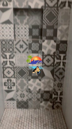 $135,000 Puerto Peñasco Sonora 🇲🇽 Welcome to this charming 2-bedroom, 1-bathroom home with modern touches, offering both comfort and convenience. Property comes fully furnished and has a proven history of rental income, making it an excellent investment opportunity. Enjoy the community amenities, including a sparkling pool and BBQ area, perfect for relaxing or entertaining. For added peace of mind, the property is equipped with security cameras and carbon monoxide detectors for your safety. Lo