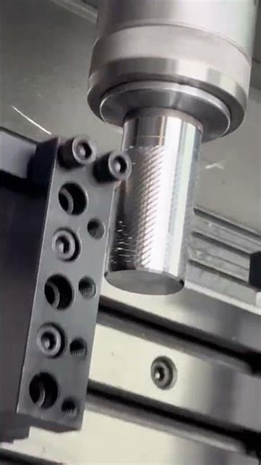 Satisfying knurling operation #cnc