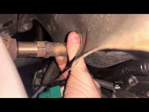 Changing a O2 sensor in 2007 Ford Ranger ( Upstream )