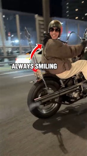 Why Japanese chopper riders always look so happy